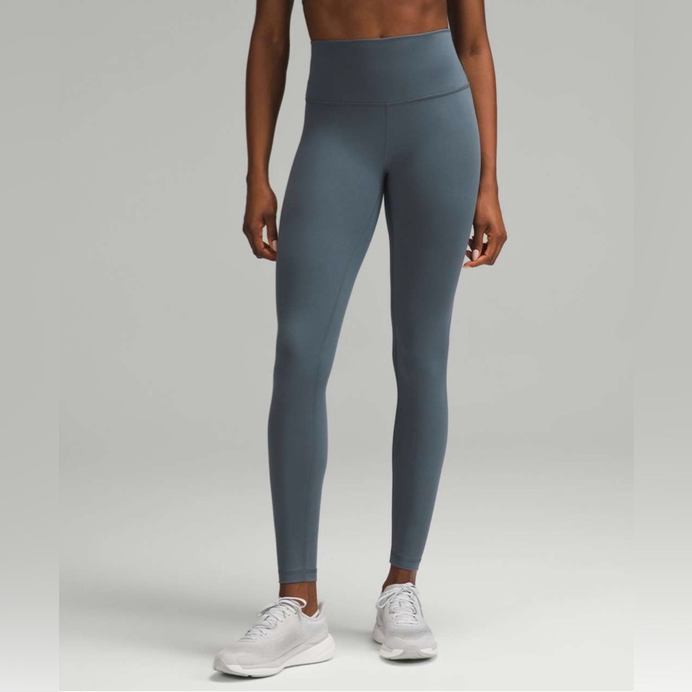 Lululemon Wunder Train High-Rise Tight 28"
Oil Grey
